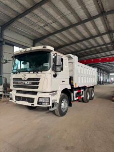 Top Features to Inspect Before Purchasing Your Next Dump Truck